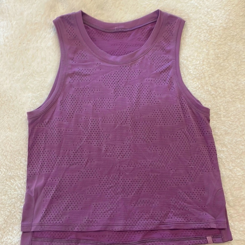 LULULEMON Train To Be Tank in Dot Camo Wisteria